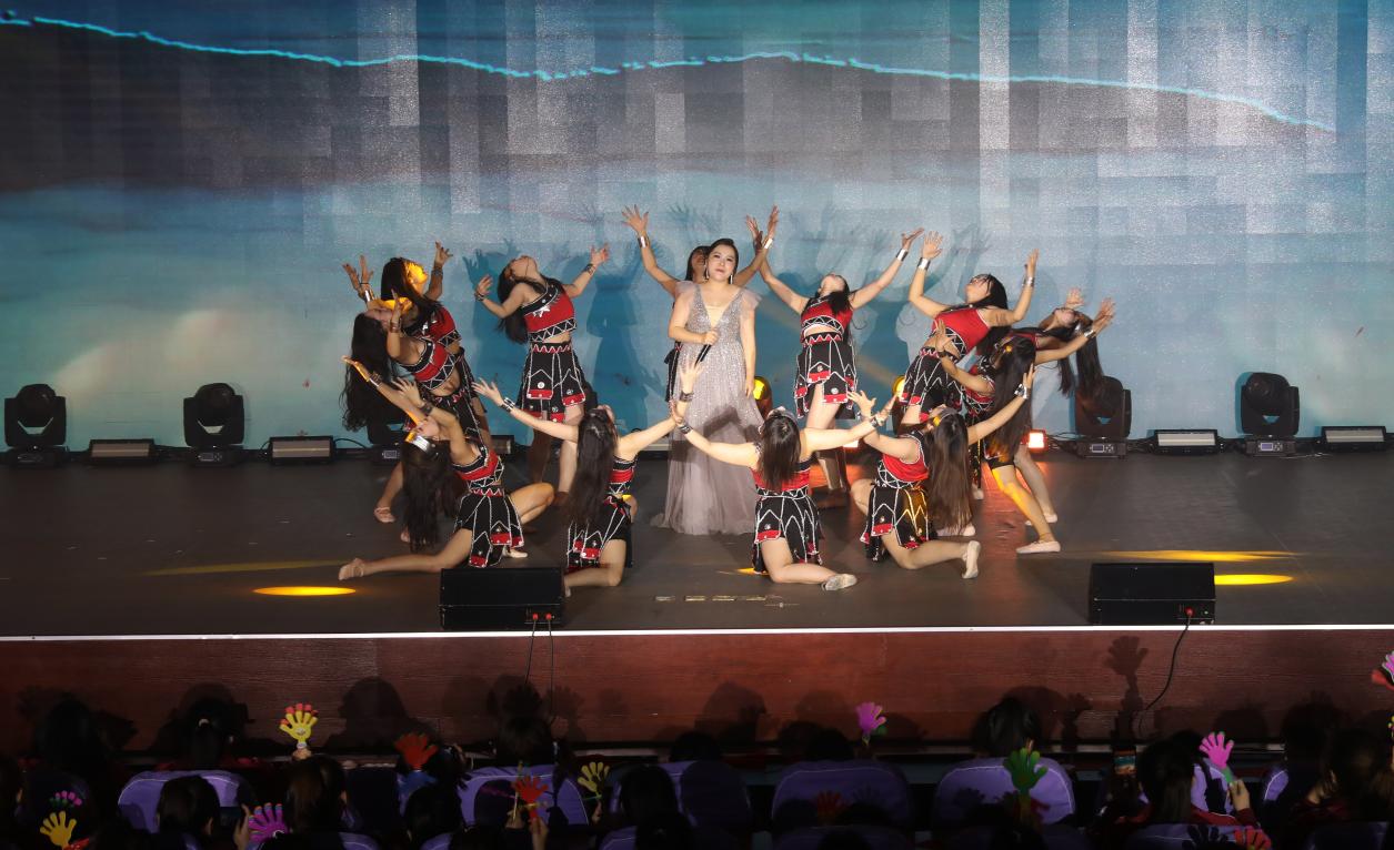 歌伴舞《加林赛》 歌伴舞《加林赛》